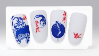 Oriental motifs prepared with nail stamping