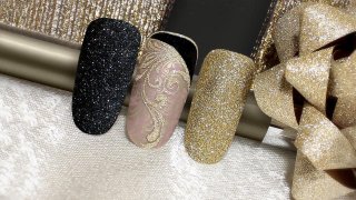 Festive gold stamping effected with glitter powder