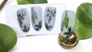 Contoured stamping pattern filled with aquarelle