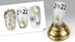 Nail art for the New Year with effected pattern