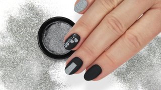 Valentine's Day manicure with reflective powder