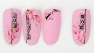 Nail art with magnolia for Mother's Day