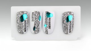 Nail art with gem-like, shiny turquoise nail foil