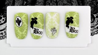 Cheerful nail art for Halloween in unusual colours