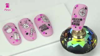 Christmas nail art with Artfetti dots and stamping - Preview