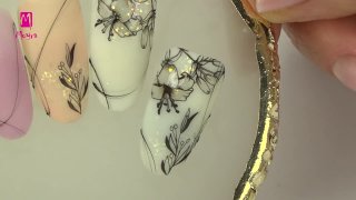 Floral nail art combined with Mermaid Glitter - Preview