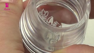 Stamping nail art in contrasting colours