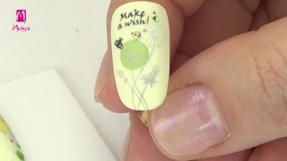 Floral nail art with ladybug for spring - Preview