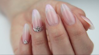 Sculptured French nail with glittering free edge