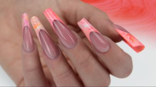 French nail in Marilyn shape with marble nail end