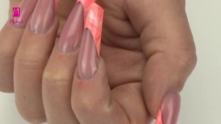 French nail in Marilyn shape with marble nail end - Preview