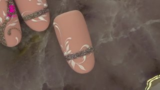 Glittering nail art for carnival season - Preview