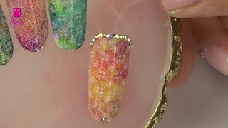 Nail arts glittering in wonderful colours - Preview