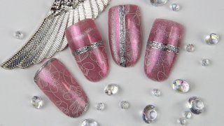 Fabulous nail art with magnetic gel polish