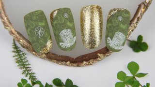 Simple nail art for St Patrick's Day