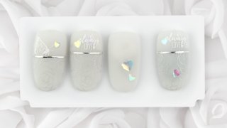 Romantic white nail art even for a wedding