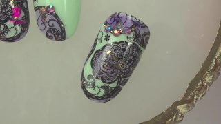Stamping nail art with lace pattern and gold shine - Preview