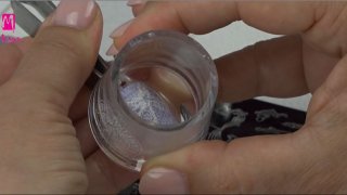 Nail art with detailed patterns for music lovers