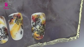 Birdie nail art with warm orange shades - Preview