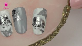 Monochrome nail art with autumn leaves - Preview