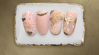 Jewelry-like nail art combined with stamping