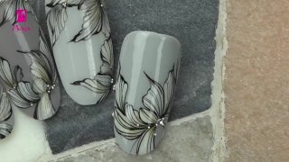 Hand-painted aquarelle flowers in grey shades - Preview