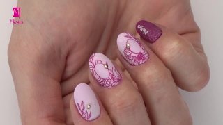 Stamping nail art in charming pink shades - Preview