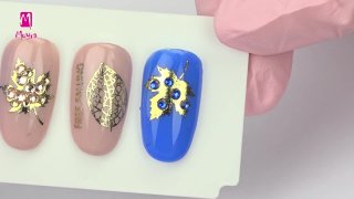 Golden autumn leaves - Preview