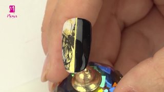 Butterfly nail art effected with nail foil - Preview