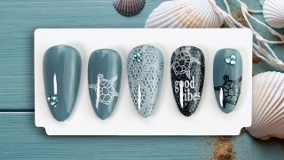 Seaside atmosphere with stamping and nail polish