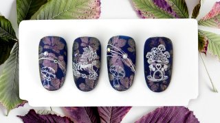 Fabulous autumn manicure idea with nail stamping